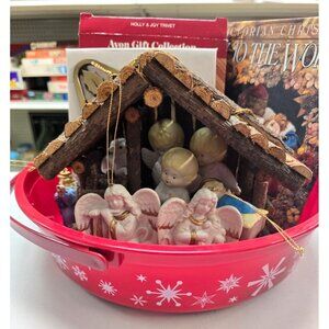 Avon Christmas Nativity Set With Angels Manger & Books In Festive Red Snowflake